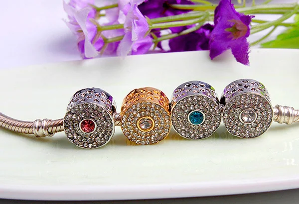 3714044386_1844830307