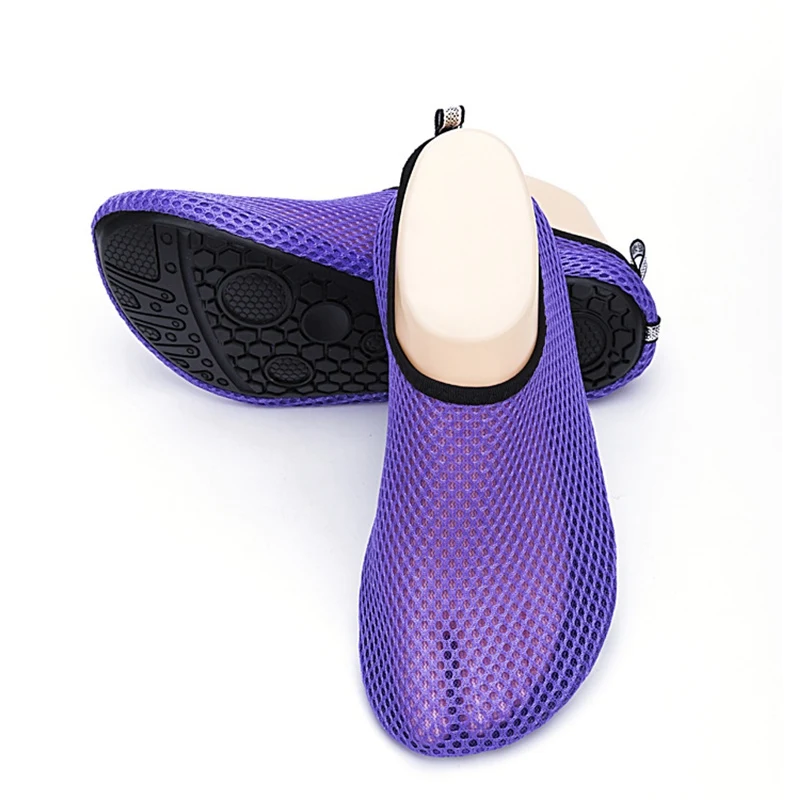 2019 جديد المياه الشاطئ الجوارب الرجال النساء السباحة الجوارب تنفس المنبع أحذية مكافحة زلة بيرفوت أحذية تصفح البحر Waterschoenen