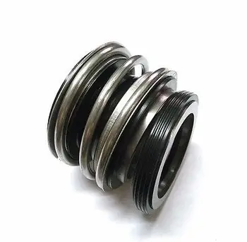 

45mm Inner Diameter Mechanical water pump shaft seal Single Coil Spring Carbon vs Silicon Carbide NBR