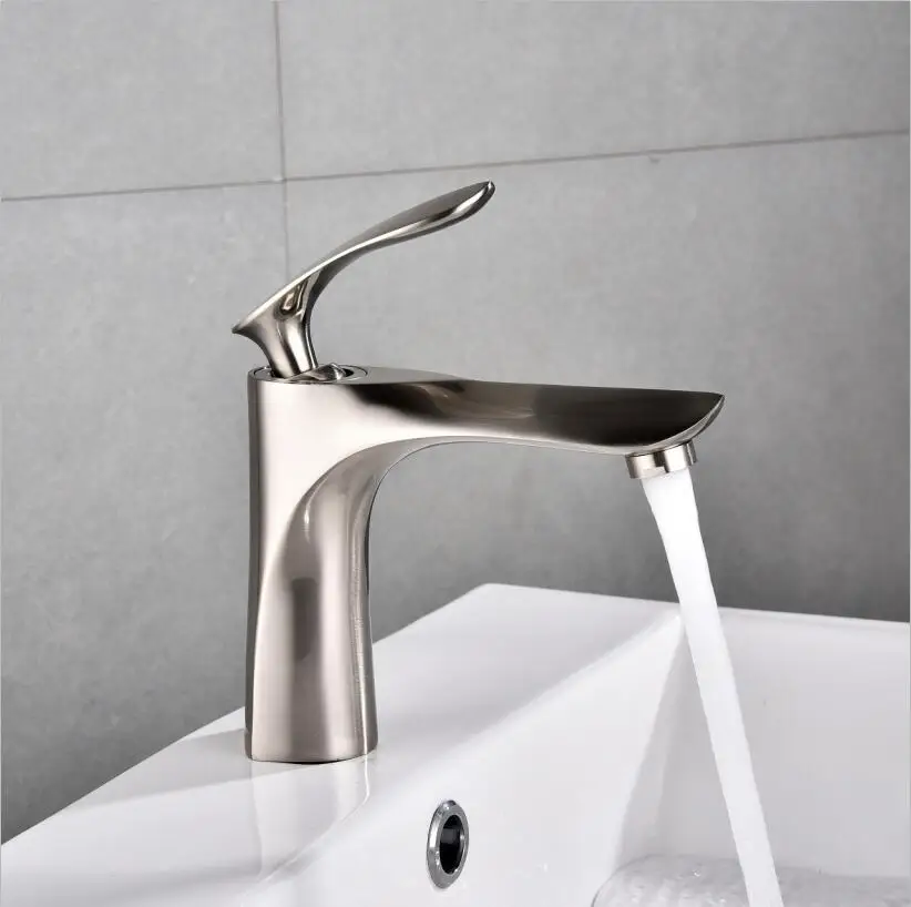 Basin Faucets Elegant Gold Bathroom Faucet Hot and Cold Water Basin Mixer Tap Nickel Brass Toilet Sink Water Crane Faucet XT843 - Цвет: Nickel