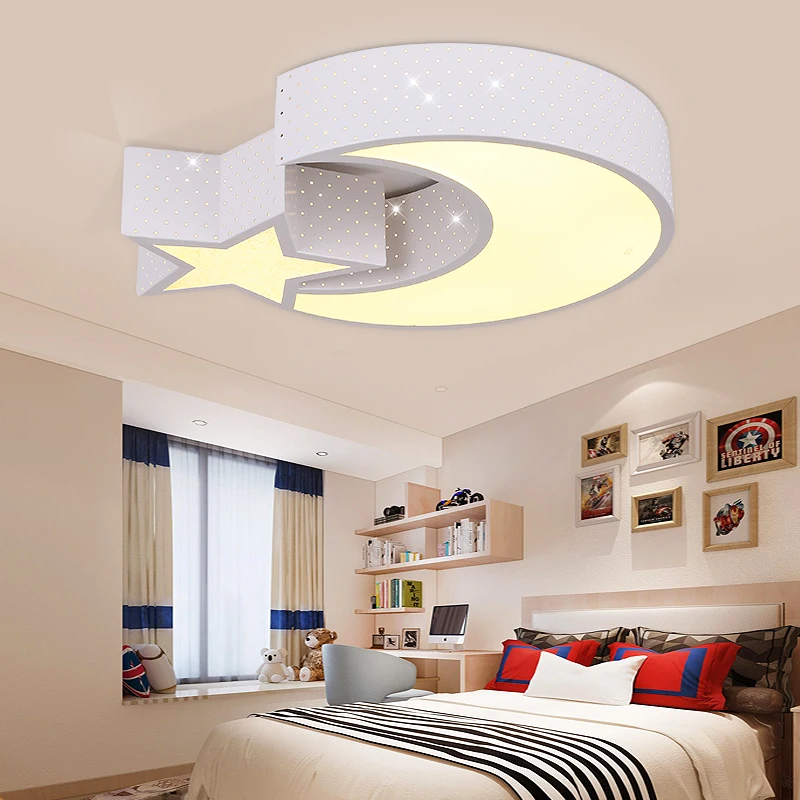 детская люстра потолочная. потолочные светильники в детской комнате. лампочки в детской комнате на потолке. потолочные светильники в детской комнате. люстра для детской комнаты.