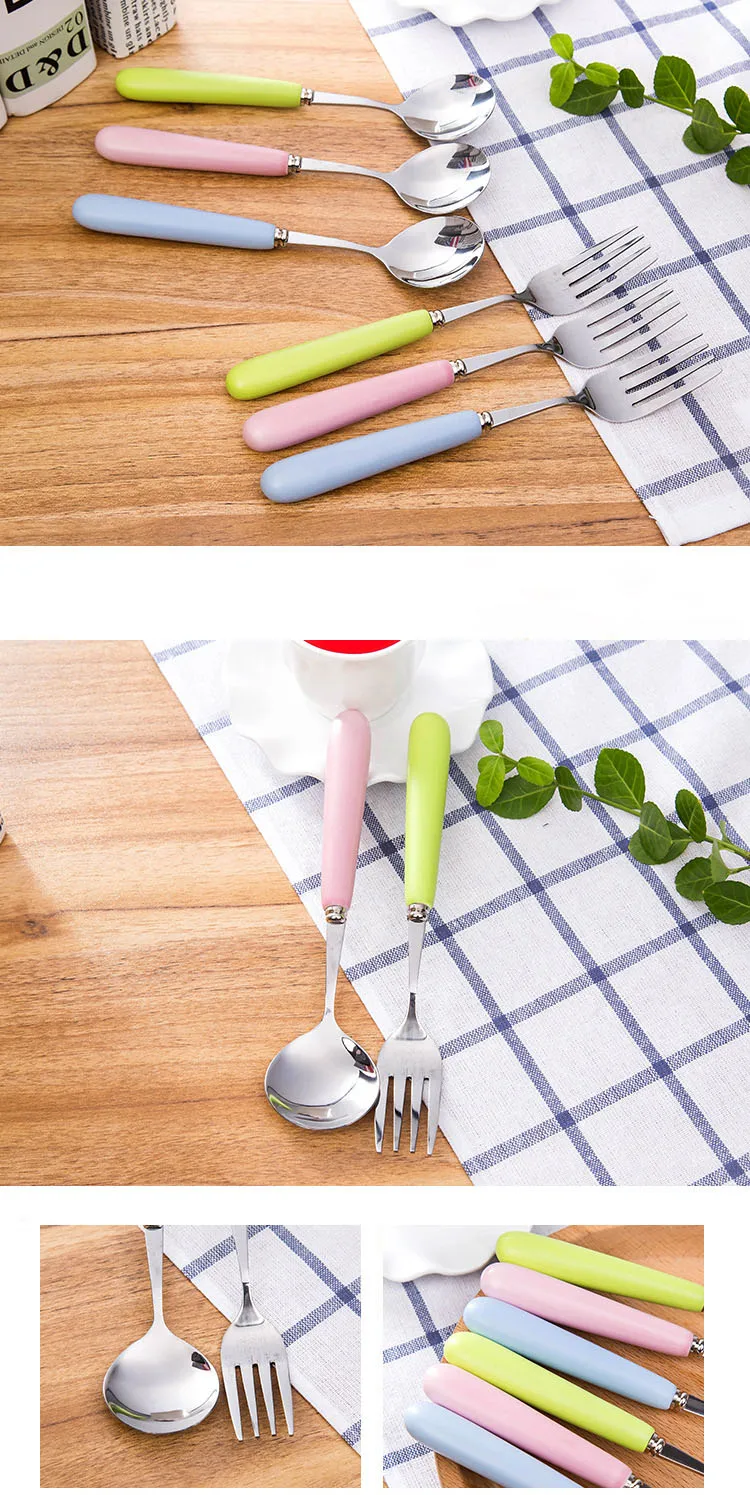 2989718721_1569334606