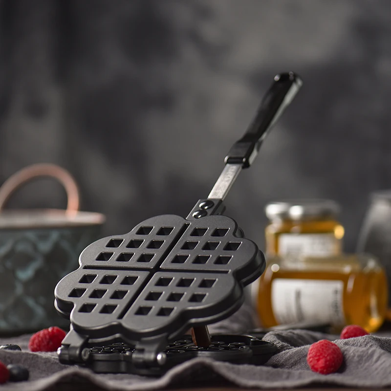 

Heart-shaped Non-stick Cake Muffins DIY Easy Release Waffle Mold