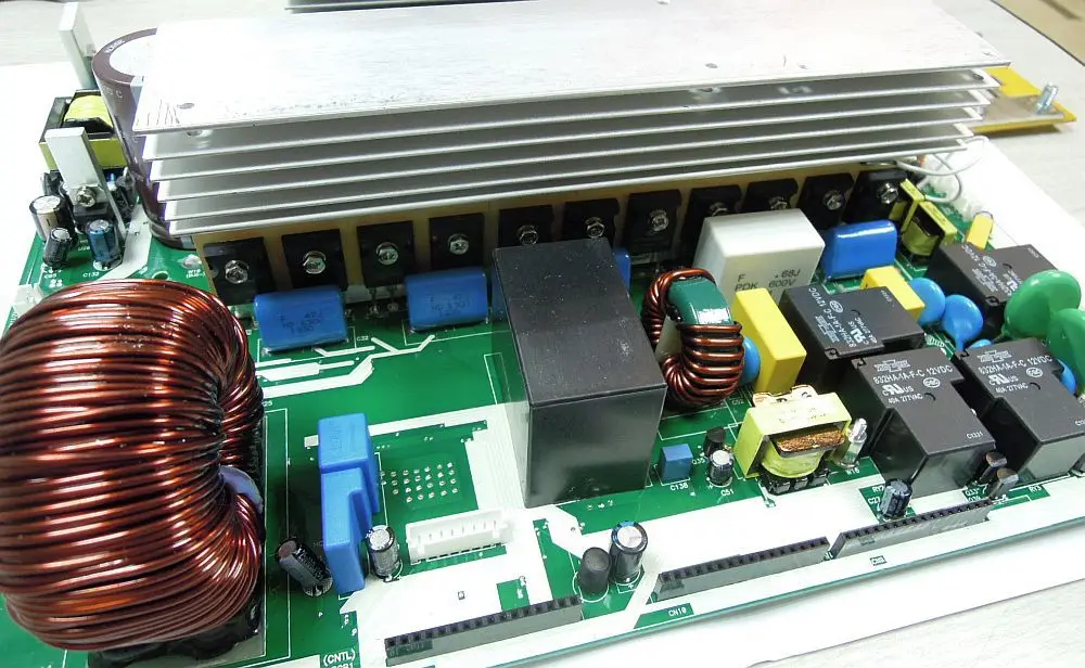 Дроссель для сварочного инвертора редверг 200. Сварочный аппарат зубр зас-м3-250. Сварочный аппарат мегарсенал. Инвертор 3000 вт. Покажите инвертор.