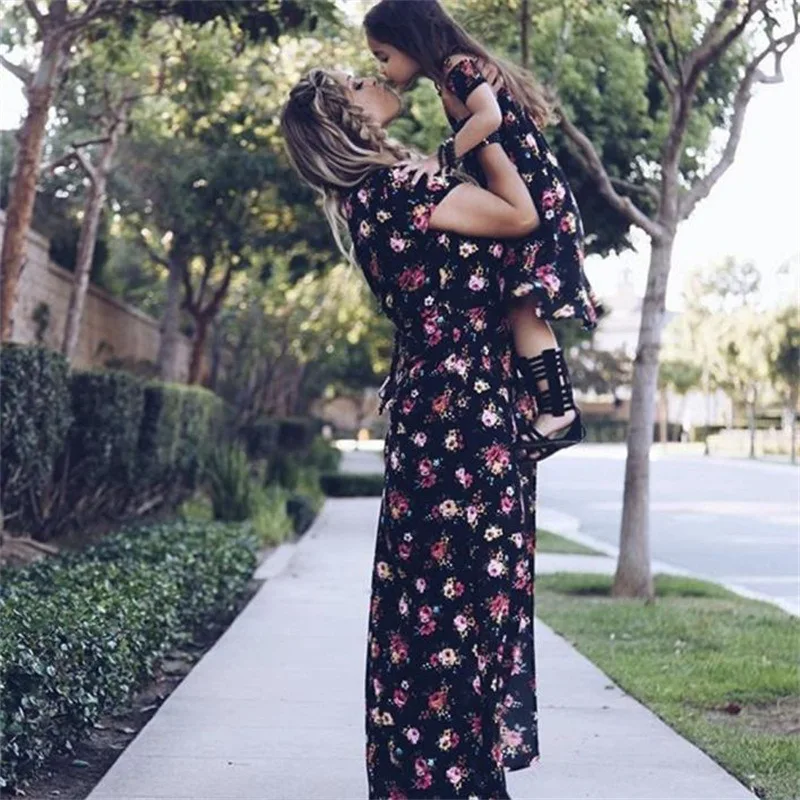 

Mother Daughter Maxi Long Dresses Bohemian Boho Chose Mum Mother and Daughter Baby Girl Matching Clothes Flower Family Clothing