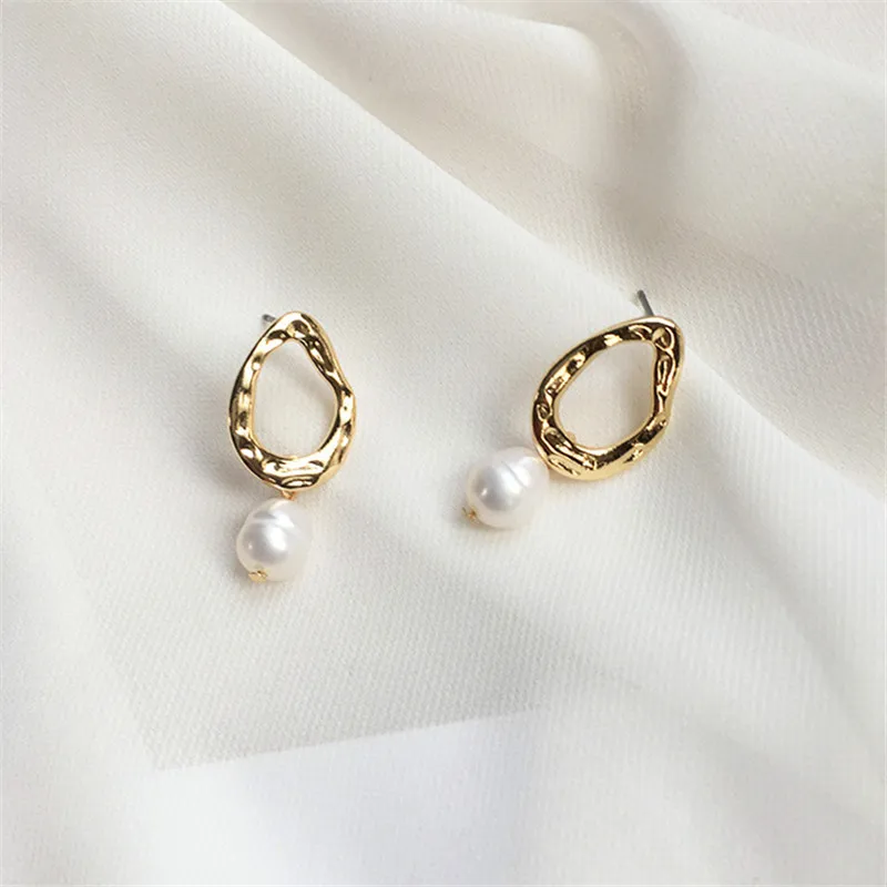 

Ms geometric earrings new natural freshwater pearl earrings Contracted earrings girl beautiful delicate gift earrings wholesale