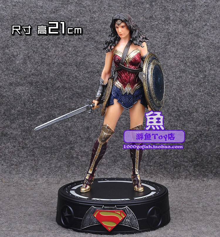 New DC Comic Film Justice League Super Hero Model Wonder Woman Superman Batman Base Light Statue Fi