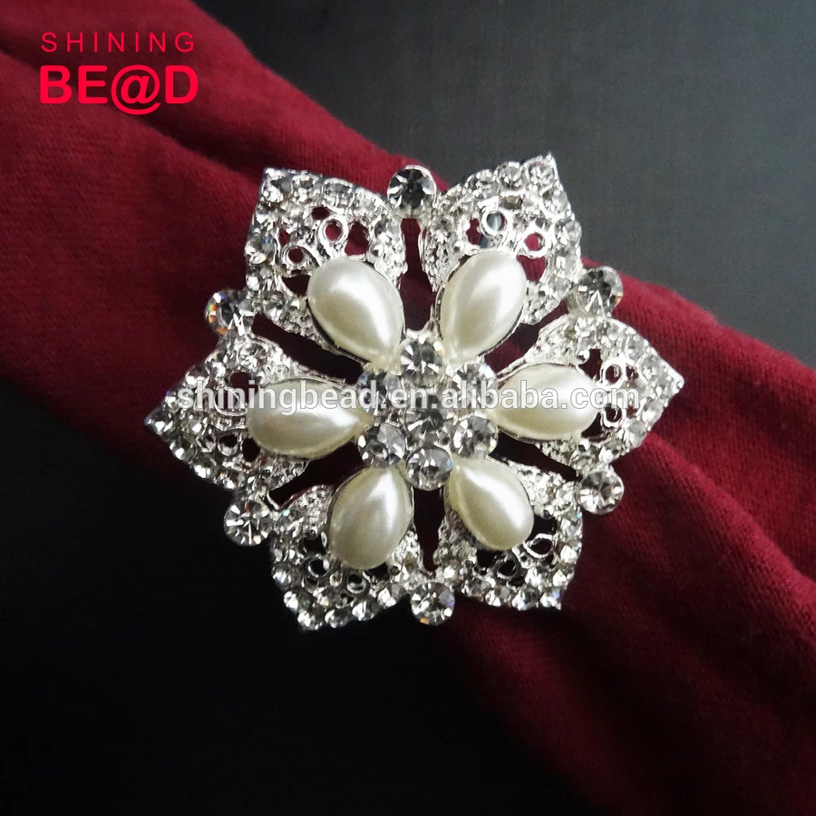 2016-Pearl-Diamond-Ring-Napkin-Holder-Wholesale