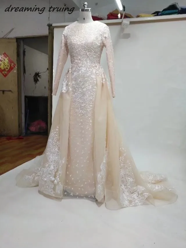 

Muslim Light Champagne Lace Long Sleeves Wedding Dresses With Detachable Train Arabic Dubai Bridal Gown Robe De Mariee 2018