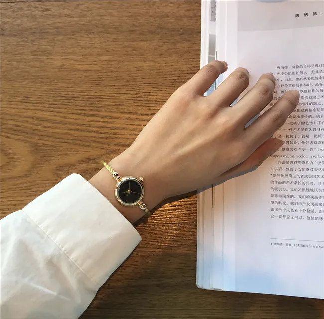 7607314698_1879192265