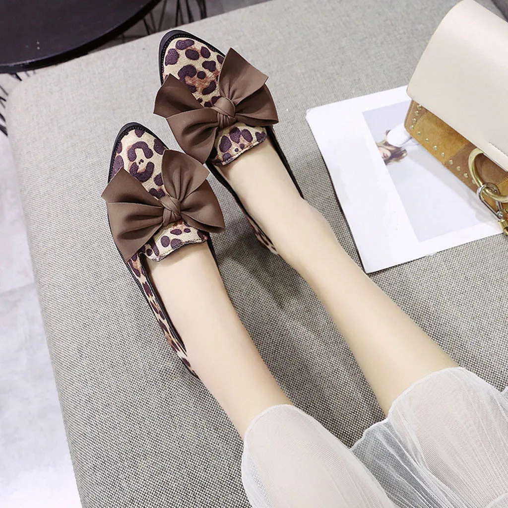 Г., женские повседневные туфли-лодочки Новая модная весенне-летняя обувь из флока без застежки с острым носком леопардовая обувь для шоппинга с бантом