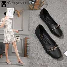 Размеры 34-43; женские летние туфли на плоской подошве с мягкой подошвой без застежки; Лоферы без застежки; балетки; кожаный ремень пряжка; мокасины в горошек