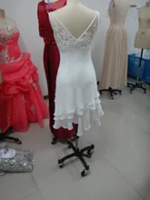 2016 Charming Hot Sexy V-ausschnitt Lvory Chiffon-Elegantes A-Linie Nach Maß Designer Sleeveless Bodenlangen Prom Abendkleid kleid