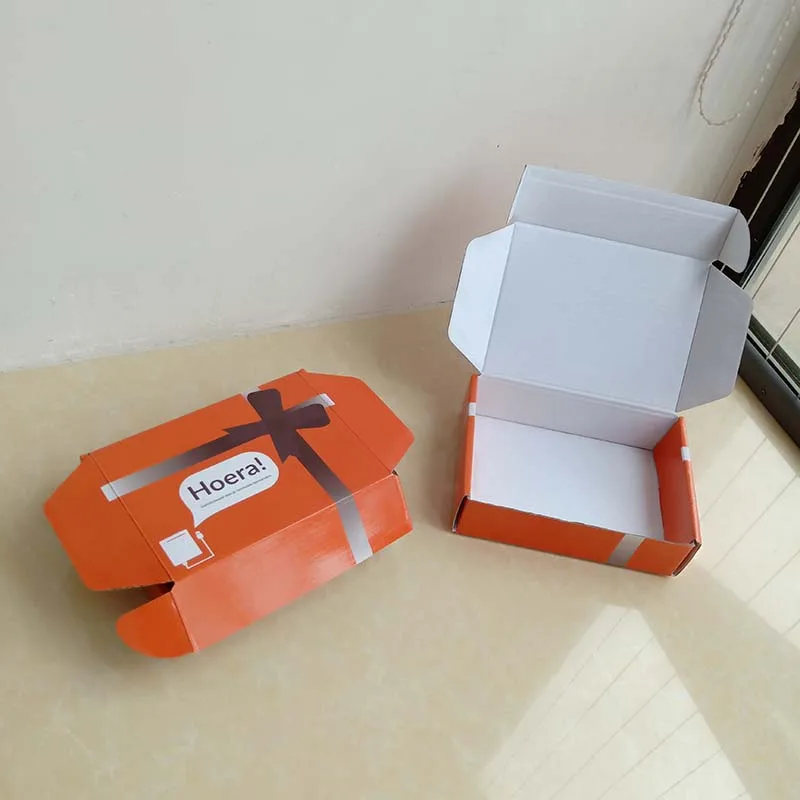 500 шт заказной Печатный почтовый ящик, крафт-бумага из вторичного сырья складная коробка, Гофрированная коробка для транспортировки напечатанный логотип подарочная коробка для одежды