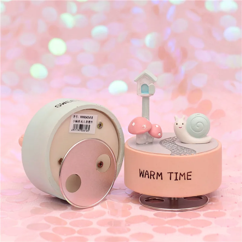 

Resin Warm Time The Castle In The Sky Snail Music Box Cartoon Snail Figurine Room Decoration New Style