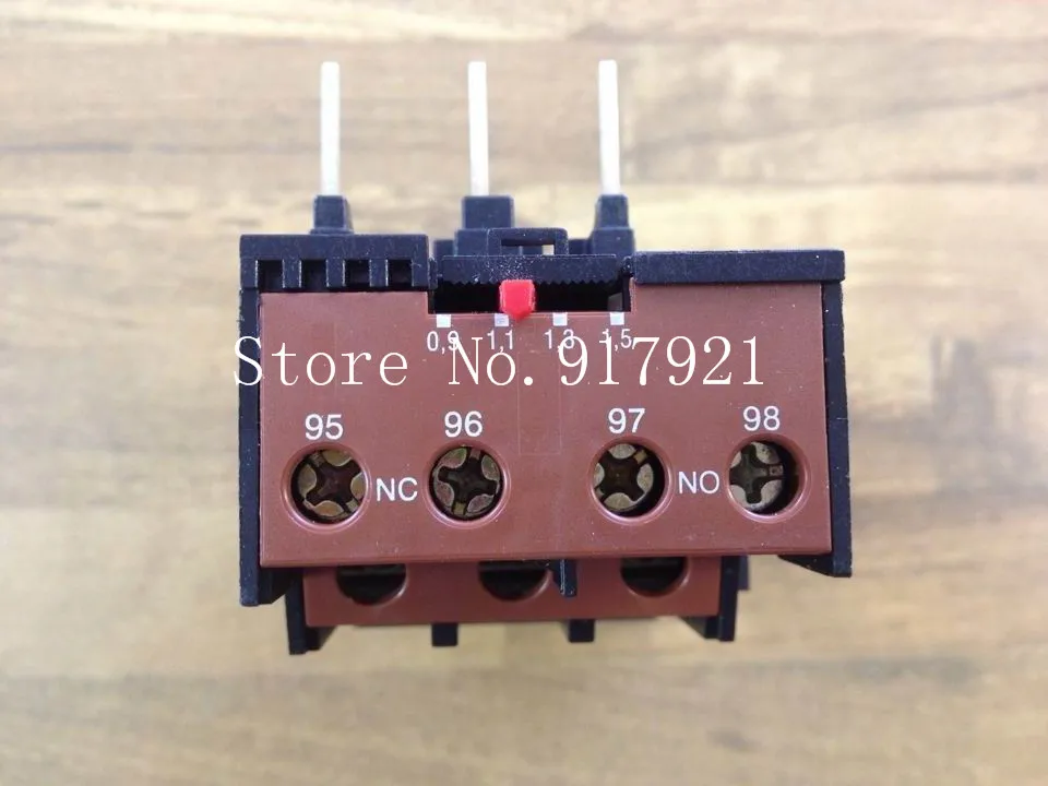 

[ZOB] Clipsal CLIPSAL 6CTR38/1V5 thermal overload relay 0.9-1.5A genuine original --10pcs/lot