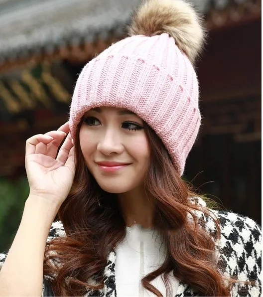 шапки женские зимние. шапка женская. шапка ушанка вязаная. рецепт зимние шапки. необычные женские вязаные шапки.