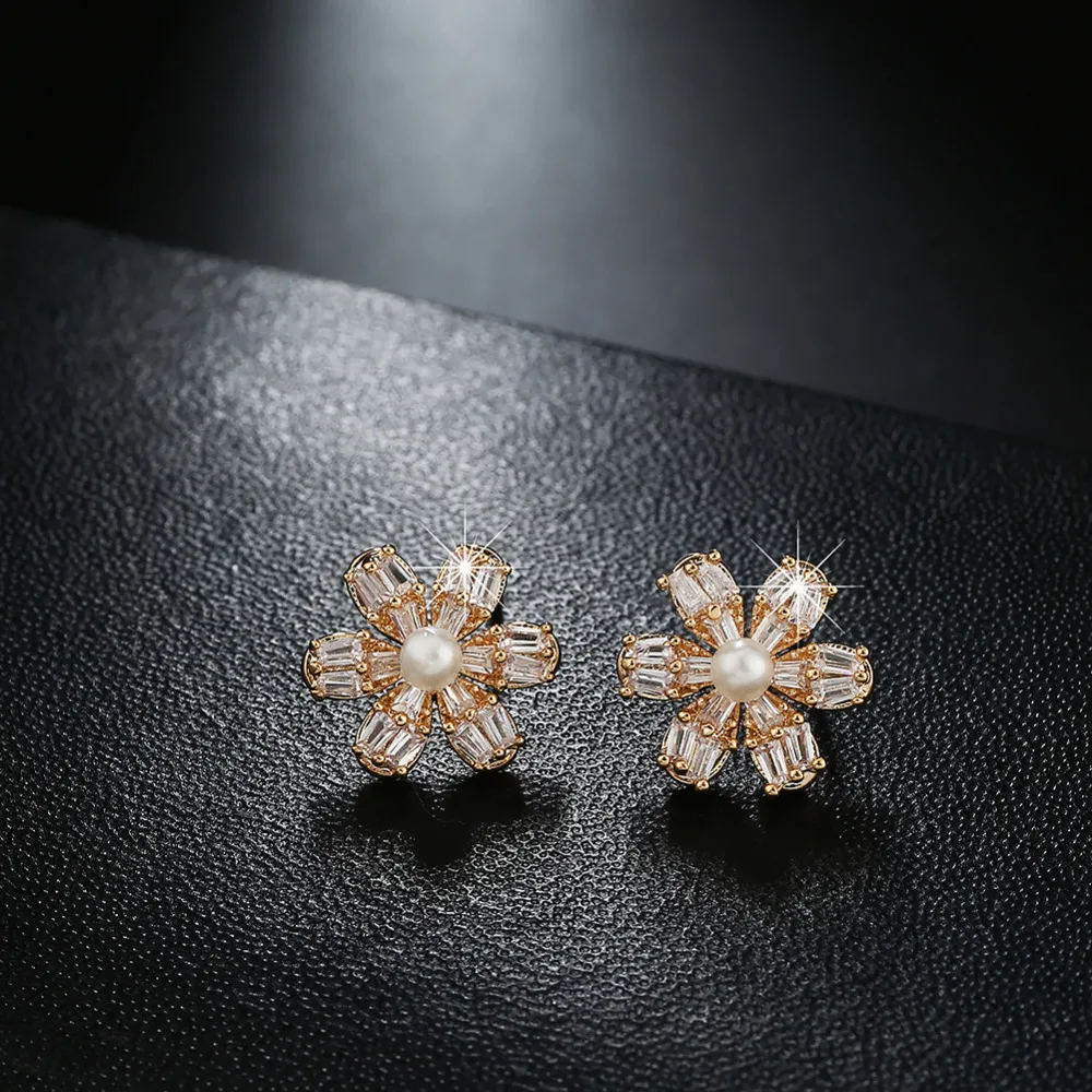 

Small AAA Cubic Zirconia Gold Color Stud Earrings With Imitation Pearl For Women/Girls USA French Bride Exquisite Jewelry Gift