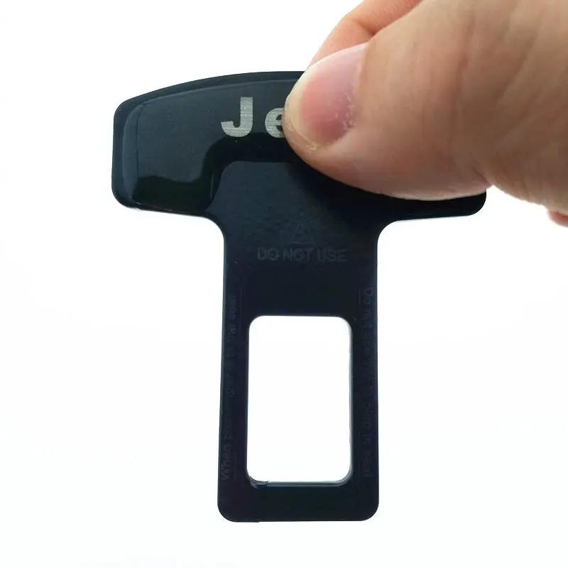 

2pcs/lot quality zinc alloy car seat belt clip safety belt plug for jeep grand cherokee wrangler jk xj tj yj renegade patriot