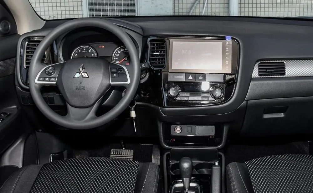 Mitsubishi Outlander 2018-i-s
