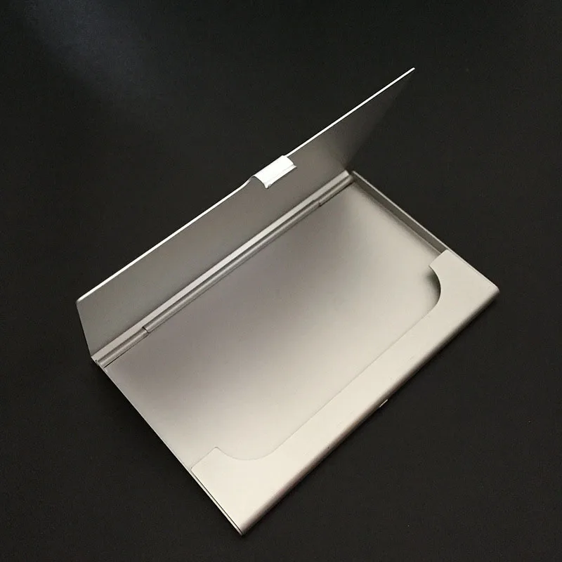 

Simple Silver Women & Men Chromatic Anti Rfid Vertical Name Credit Card Holder Aluminium Alloy Bank Card Bus ID Holders Identity