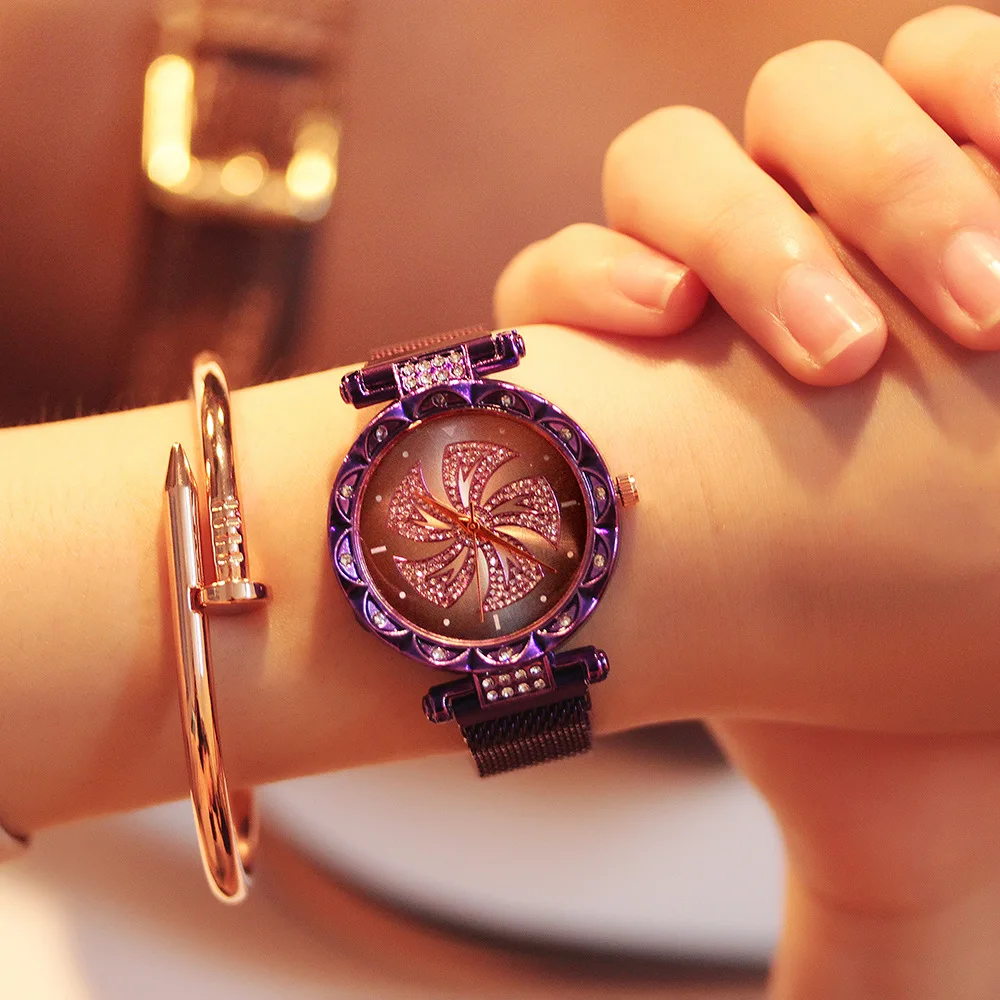 

Hot Sales Lucky Women Watches Magnet Starry Sky Watch Luxury Fashion Geometric Quartz Watch Box Bracelet Set Gift For Female