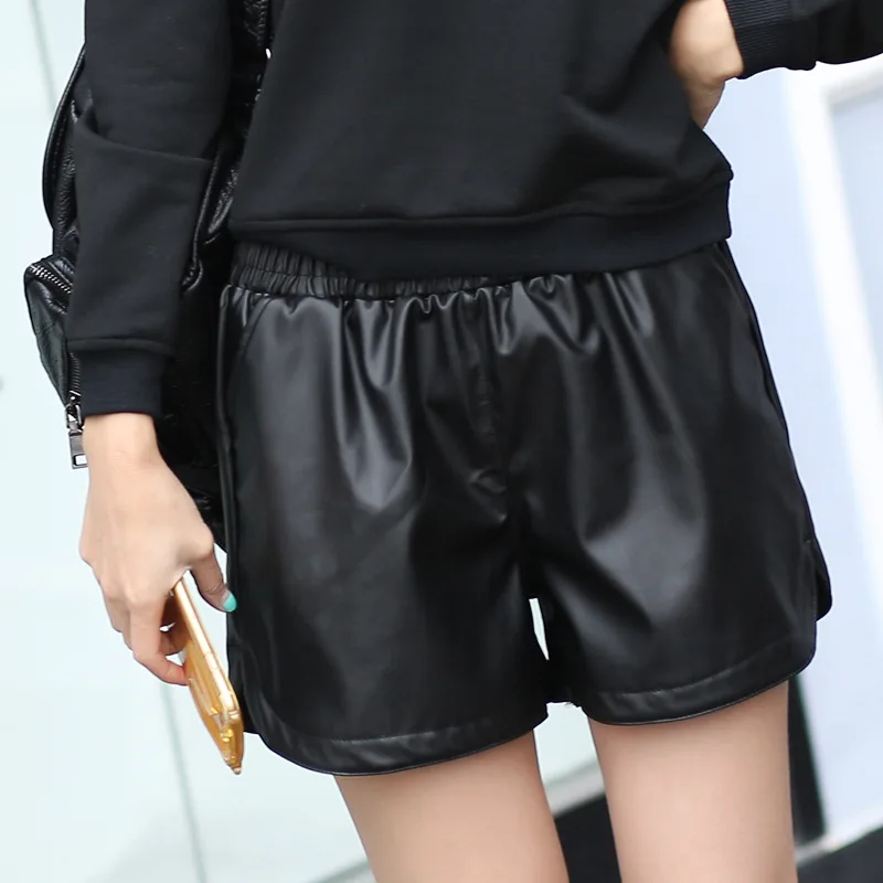 

2017 New PU Leather Shorts Women's Black High Quality Short Pants With Pockets Loose Casual Short Summer Women Plus Size Shorts