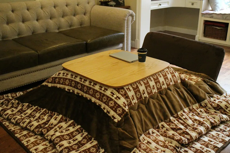 4 шт./компл. стол Kotatsu с футоновым ковровым нагревателем, мебель в японском стиле, теплый деревянный столик для чая и кофе, современный сканди... 4 шт./компл. стол Kotatsu с футоновым ковровым нагревателем, мебель в японском стиле, теплый деревянный столик для чая и кофе, современный сканди...