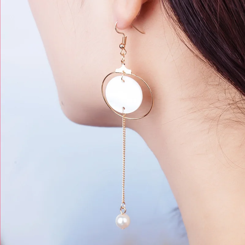 

Women's Retro Korean Style Shell White Circle Earrings Fashion Geometrical Metal Square Drop Earrings New Jewelry