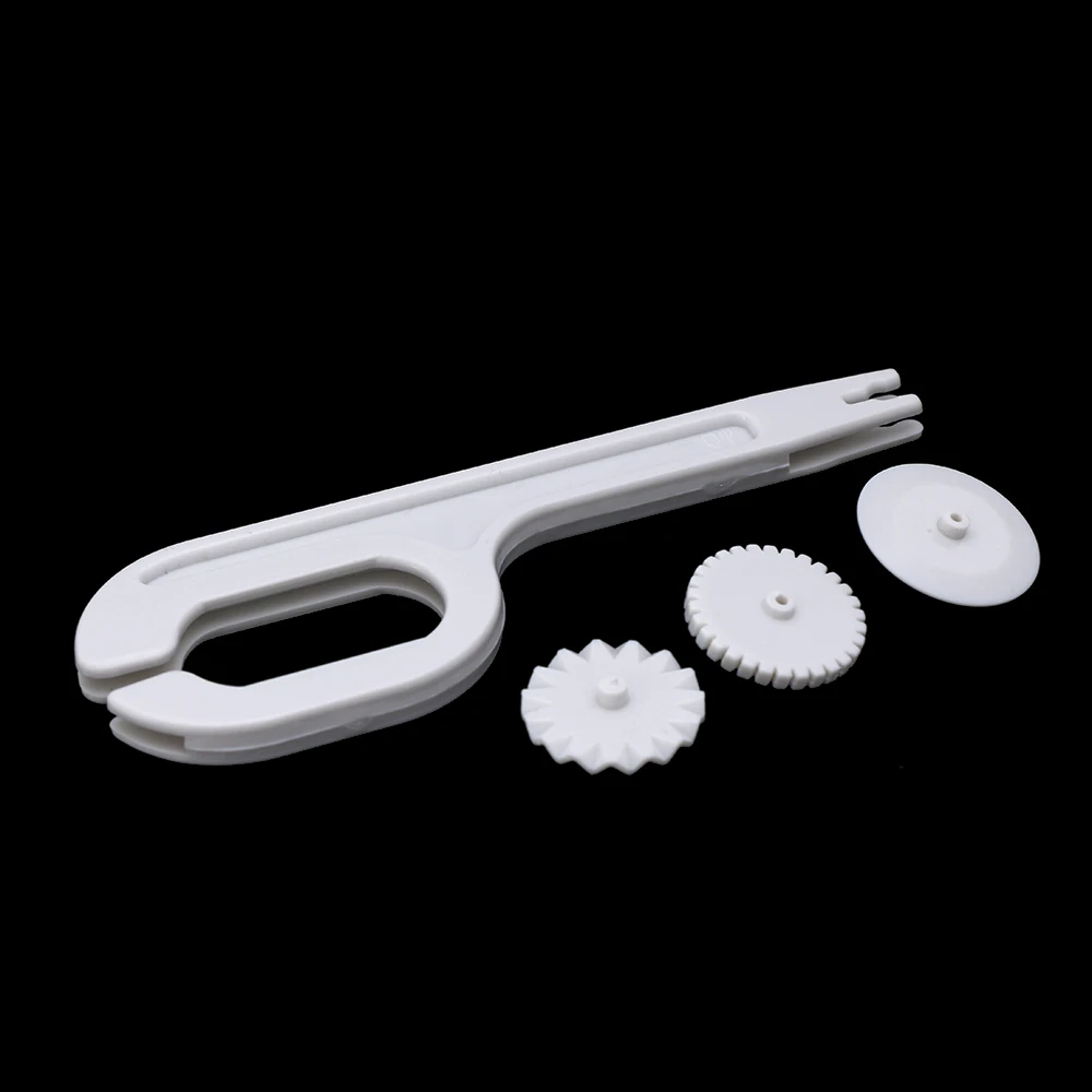 

Newest 4 Pcs/set Useful White Cookie Fondant Cake DIY Icing Sugar Stitching Craft Embosser Wheel Pastry Cutter