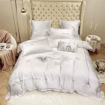 

2019 New embroidery Comforter Bedding Sets Family Set Bed Sheet tencel Bedclothes Silver Ribbon Duvet Cover Pillowcase 4pcs