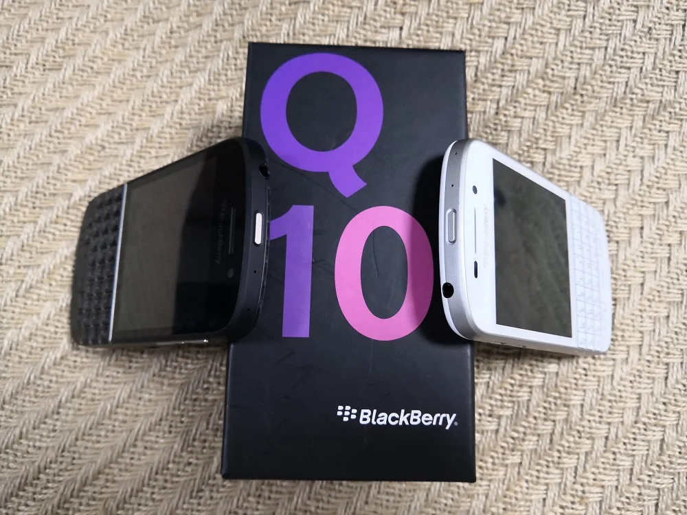 Q10 разблокированный Blackberry Q10 двухъядерный 8MP 16GB rom 2GB ram Bluetooth wifi 2100mAh смартфон