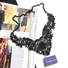 TrinketSea 2017 New Arrival Charm Black Hollow Statement Necklace For Women Short Chokers Fashion Jewelry Cool Torque Necklaces