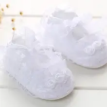 Обувь для маленьких девочек; обувь для новорожденных; цвет белый, шампань; атласная обувь на крестины; infantil zapato; обувь принцессы с кружевными цветами для свадьбы; SQ