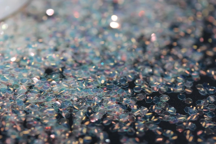 

1mm White Iridescent Colors Shifting Aurora Effect Glitter Hex