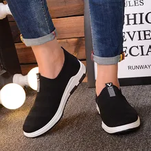 Мужская обувь; коллекция года; сезон весна-лето; модные мужские летние туфли из дышащего сетчатого материала без шнуровки; повседневная обувь на плоской подошве; нескользящие удобные кроссовки