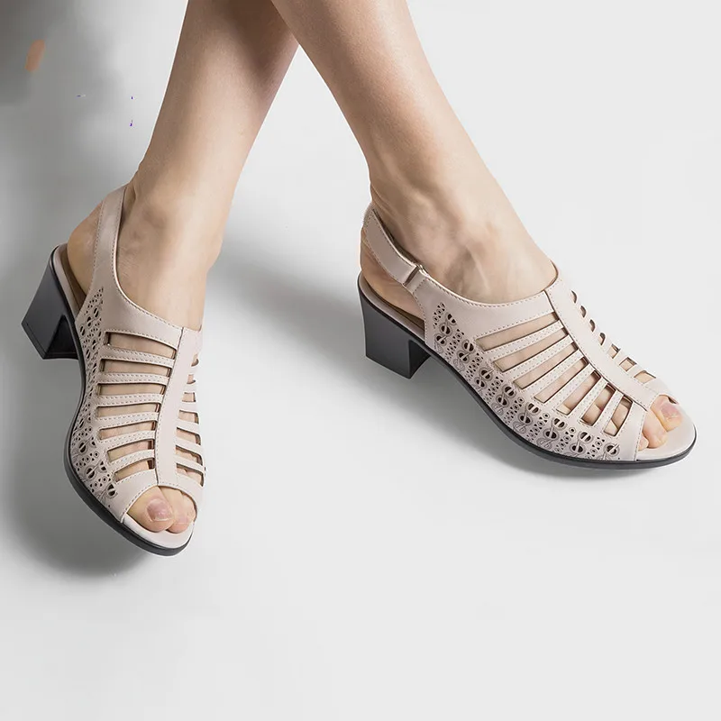 

2018 Buckle Strap Women Gladiator Sandals Peep Toe Summer Shoes Thick Heels Women Sandals Soft Leather Big Size Shoes