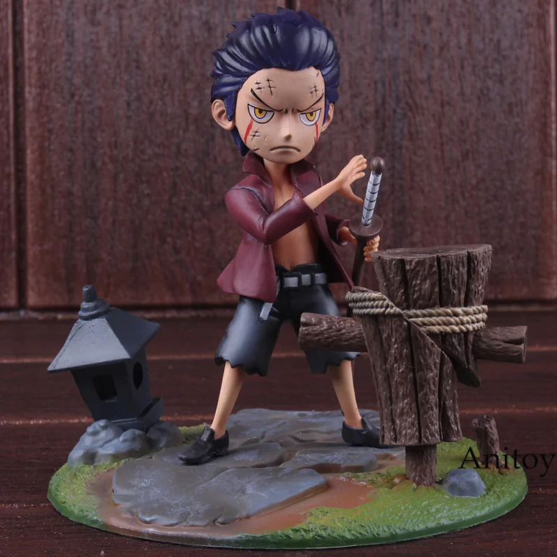 

One Piece Figure Dracule Mihawk Figure Childhood Ver. PVC Action Figures Collectible Model Boys Toys 14cm
