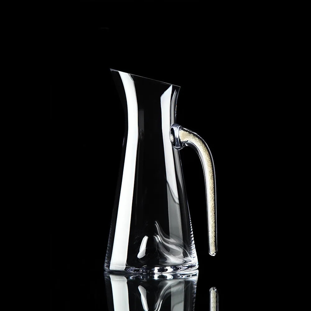 

Exquisite Handmade Crystal Red Wine Pourer Glass Decanter Brandy Decant Set Jug For Bar Champagne Water Bottle W/ Two Size