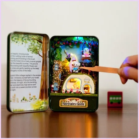 

DIY 3D Miniature Assemble Box Theater Creative Diary Building Dollhouse Kits with Funitures For Child Festival Handmade Gifts