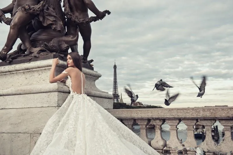Роскошное откровенное с вырезом на шее Свадебные платья рукава-крылышки Vestidos De Novia полное кружевное бальное платье Свадебные платья Часовня Поезд