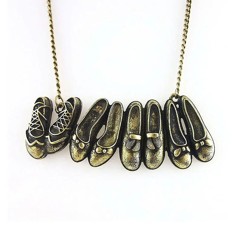 exl-oth001pile of shoes necklace-56