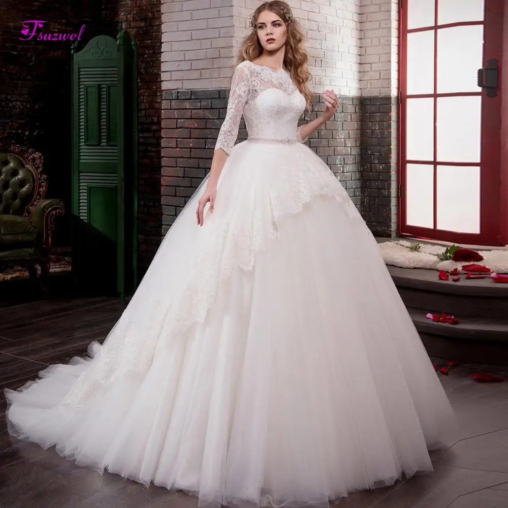 

Gorgeous Lace Three Quarter Appliques Scoop Neck Ball Gown Wedding Dress 2019 Luxury Sashes Crystal Beaded Bridal Gown Plus Size