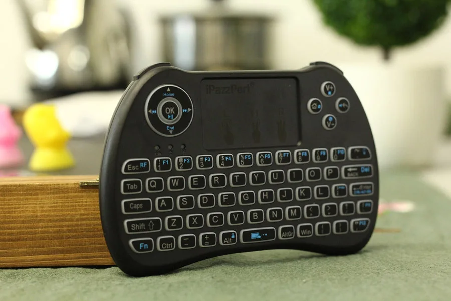 backlit wireless keyboard  (4)