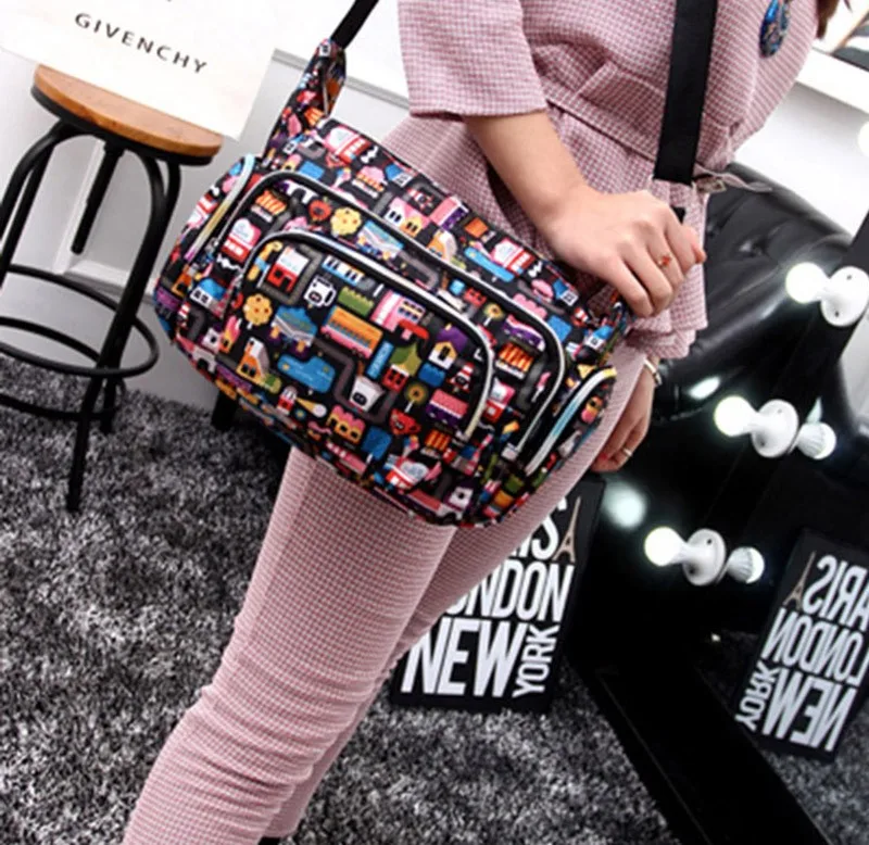 Multifunction-Portable-Women-Shoulder-Bags-Mummy-Hobos-Female-Handbags-Messenger-Mother-Baby-Travel-Bags-FB0019 (1)