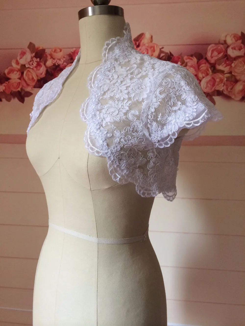 2013 Custom Made High Quality Cap Sleeve White Bridal Shawls Bolero Lace Wedding Jackets / wrap