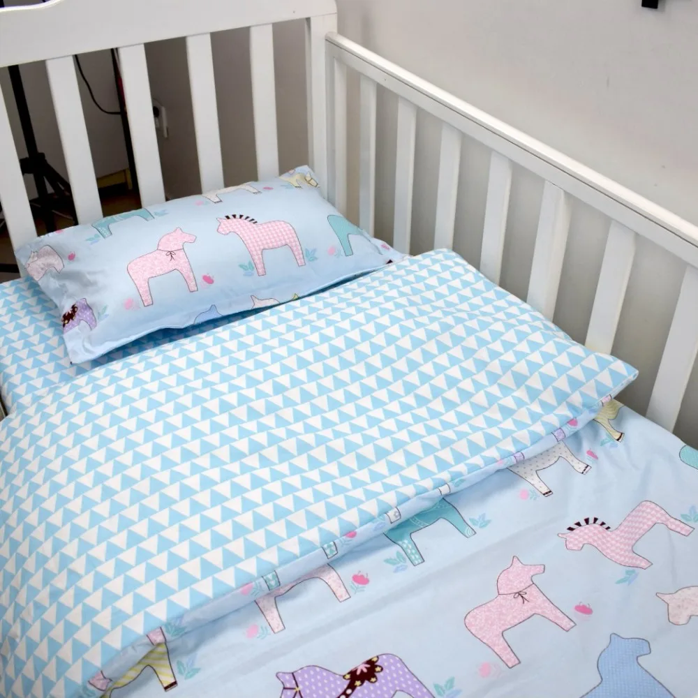 3 Pcs 1 Set Bebe Bedding Ensemble Y Compris Drap Plat Couette Taie D Oreiller Bleu Cheval Et Triangle Conception Pour Nouveau Ne Filles Garcons Aliexpress