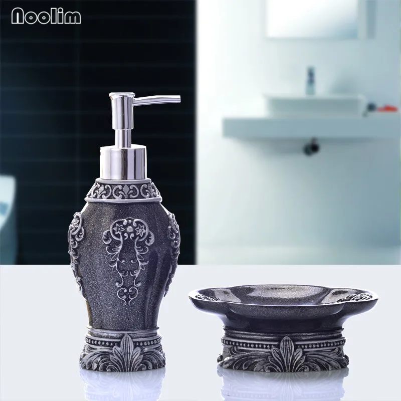 2pcs/set European Luxurious Elegant Soap Dish Portable Lotion Dispenser Shampoo Hand Sanitizer Bottle Bathroom Accessories Set - Color: E