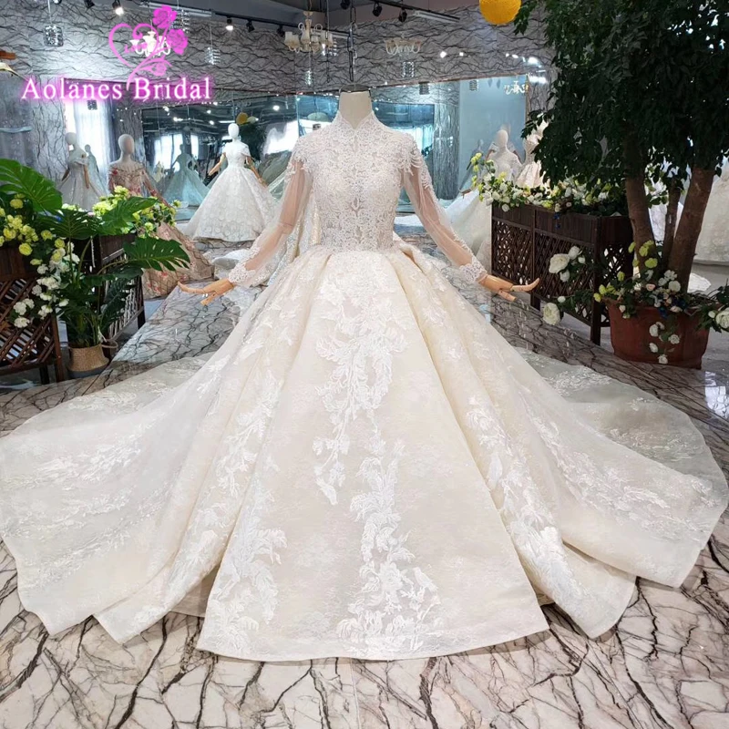 

2019 High Neck Muslim Wedding Dresses Luxury Style Full Sleeves Beading Lace Appliques Plus Size Lace Up Customized Bridal Gowns