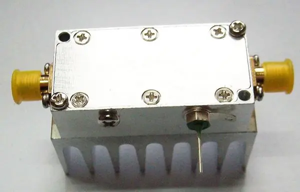 

Fmuser F01 RF Signal Amplifier 50MHz to 1000MHz Remote Control High Gain Free Shipping